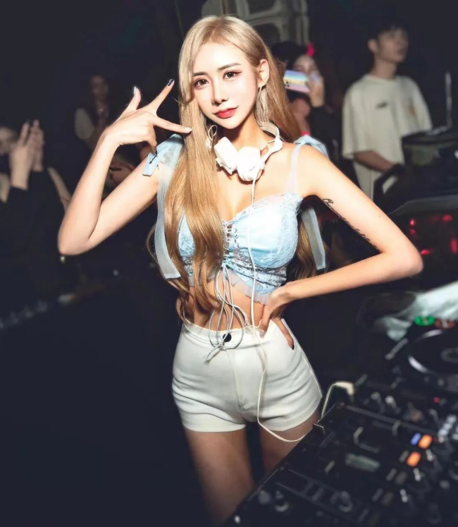 DJ ABII