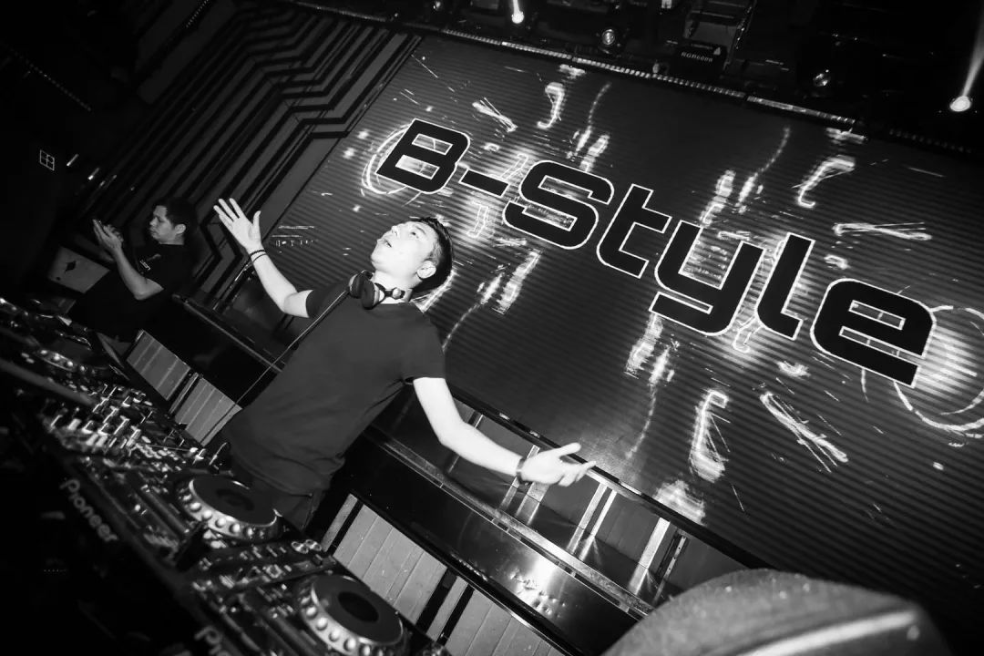 DJ B-STYLE