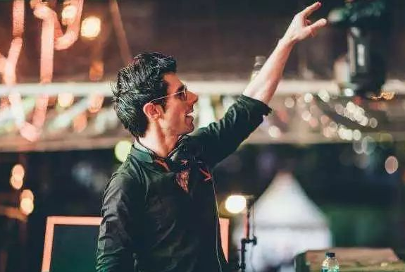 KSHMR