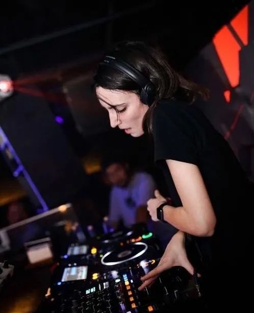 Amelie Lens