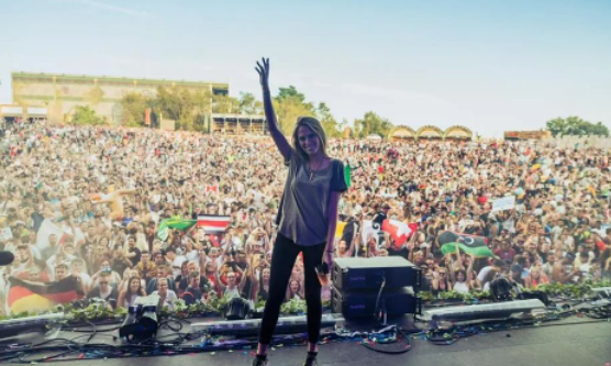 NORA EN PURE