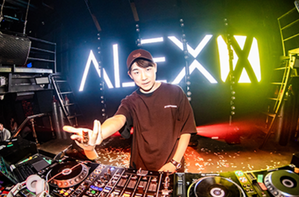 ALEXSO #吴赫伦