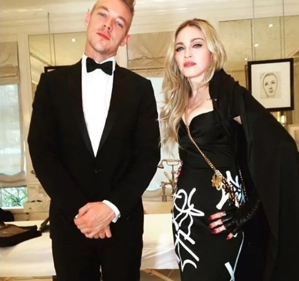 DIPLO