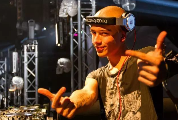 Headhunterz #猎头者