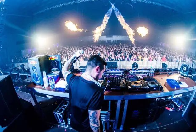 DJ Mike Perry