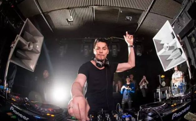 Thomas Gold