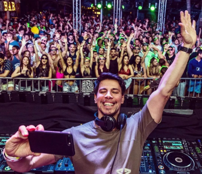 Thomas Gold