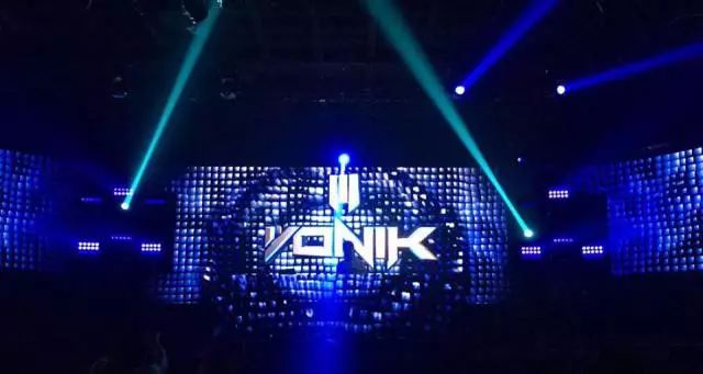 DJ VONIK