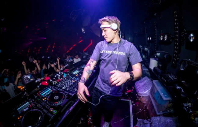 DJ DAN