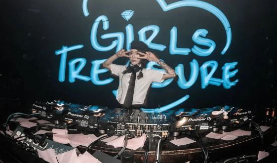 Treasure Girls