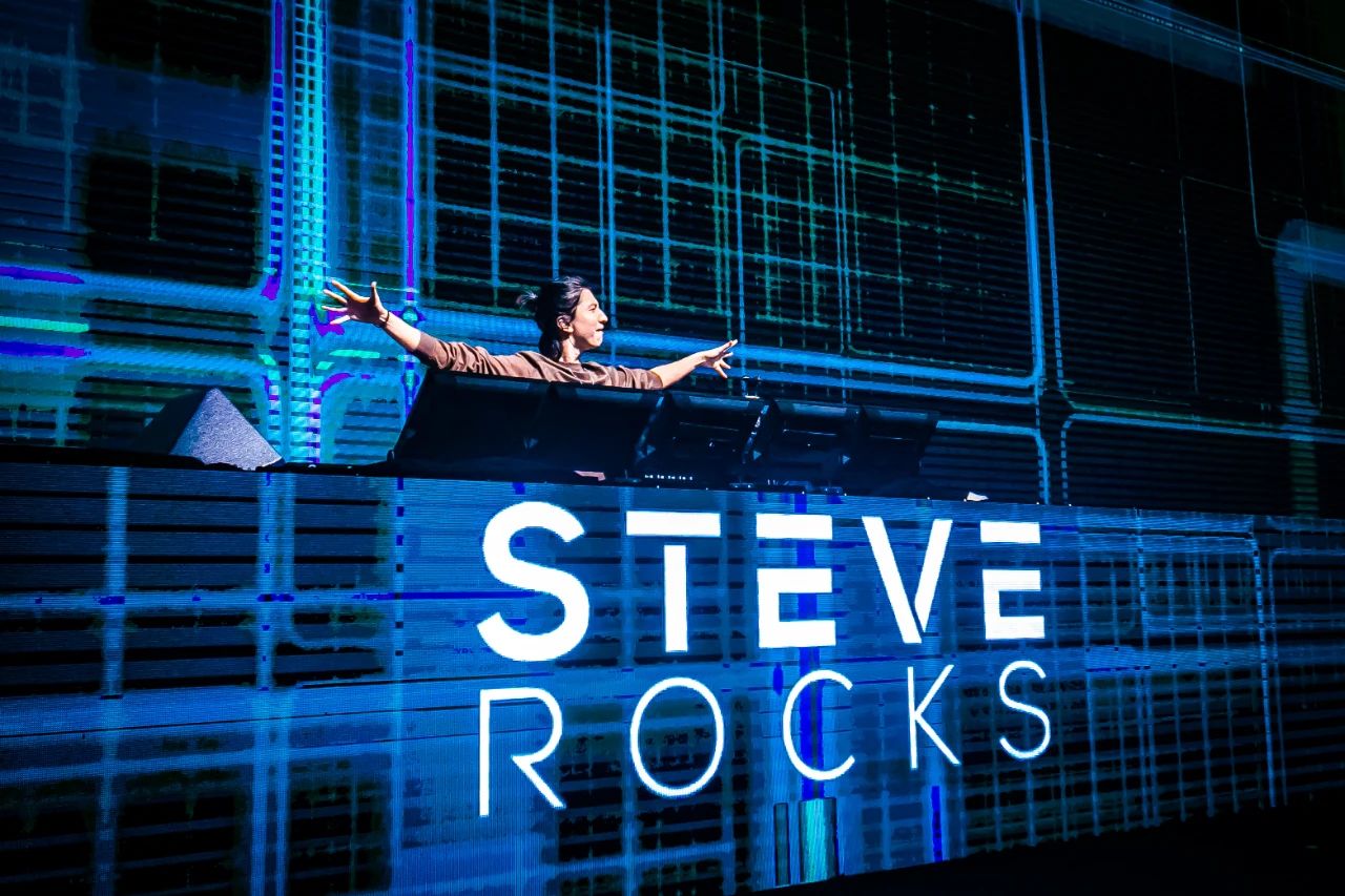Steve Rocks