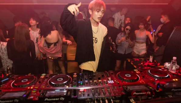 DJ HARU