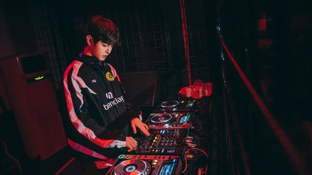 DJ WAVE #小吴亦凡