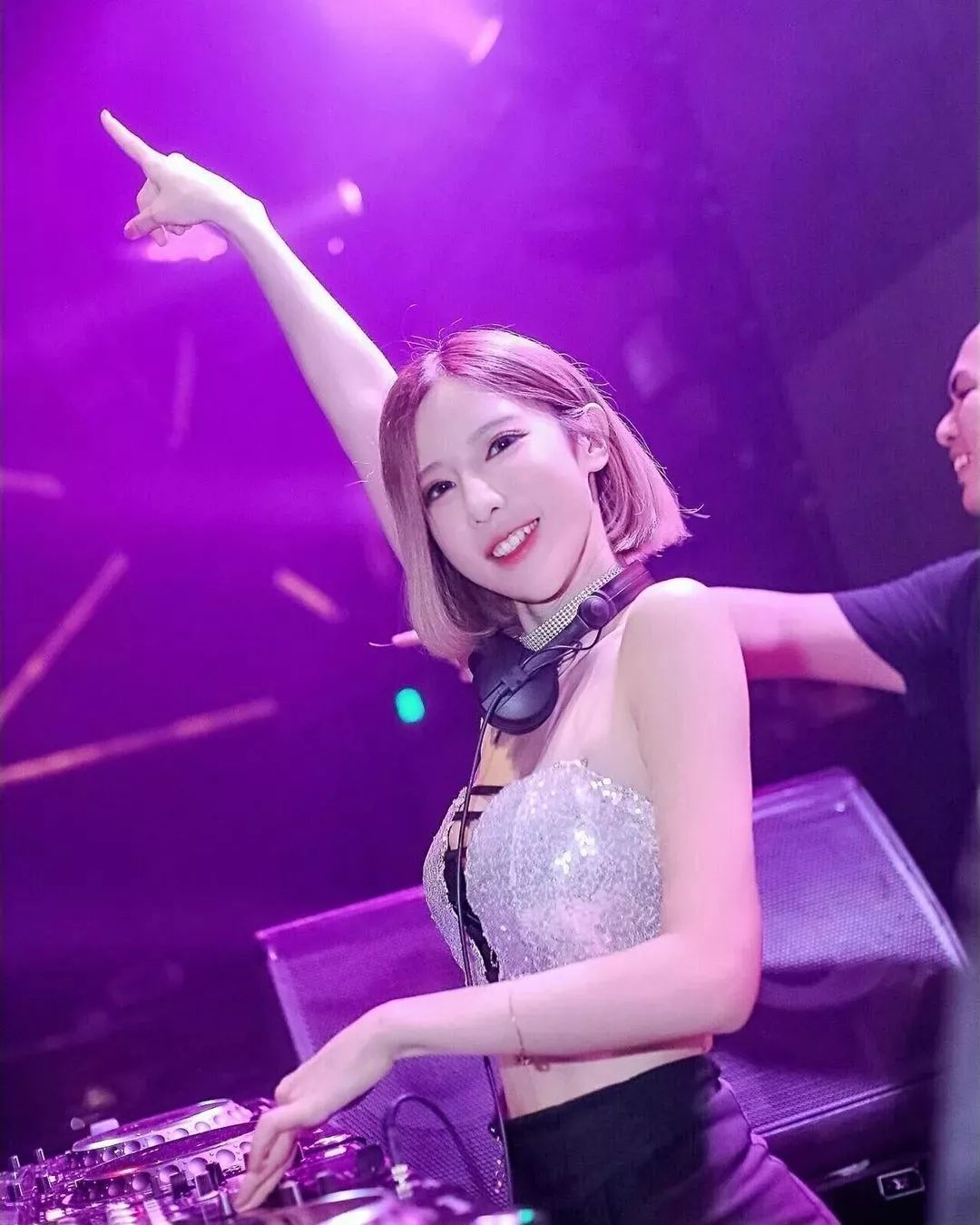 DJ CYNDI