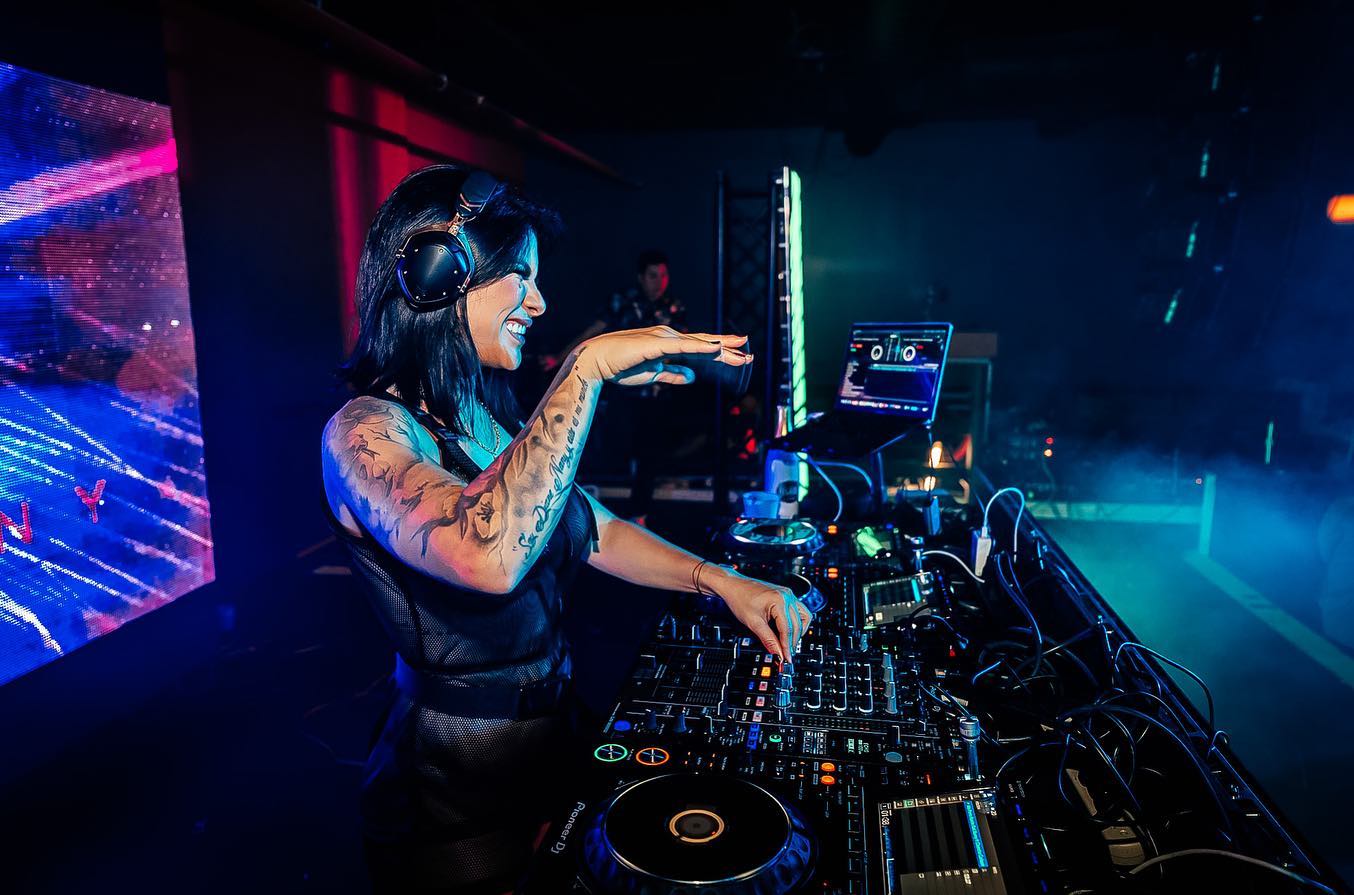 DJ NANY