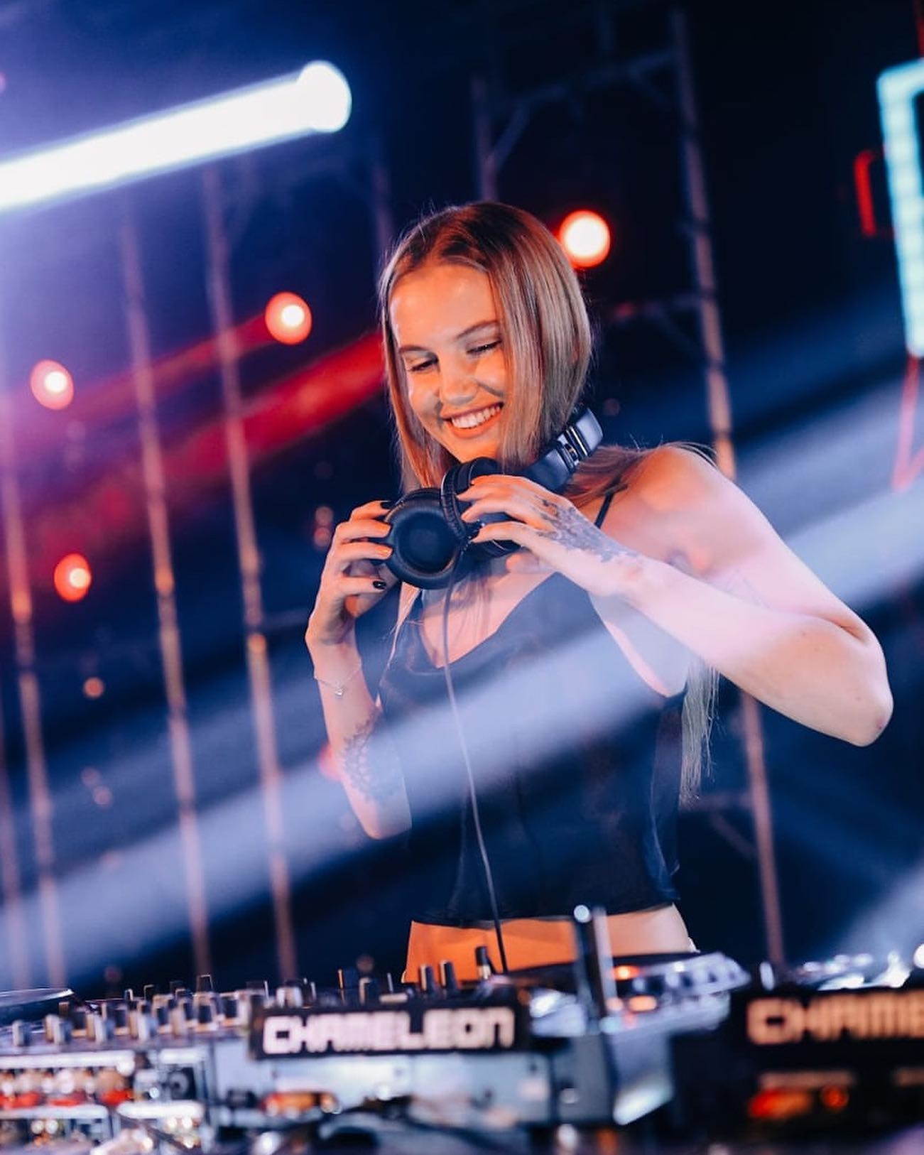 DJ XENIA