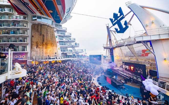 Groove Cruise