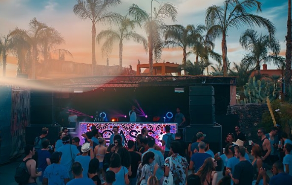 Oasis Festival