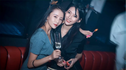 石岩石岩派莎酒吧,石岩PACHA CLUB