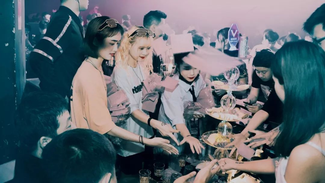 深圳深圳威图酒吧,深圳VERTU PARTY