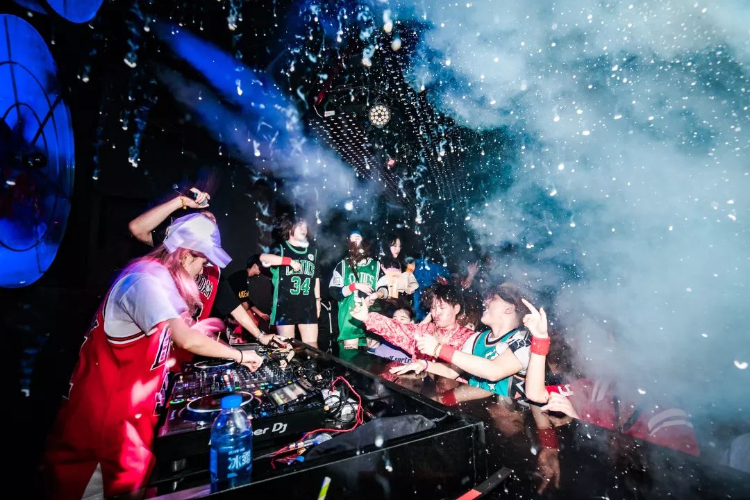 苏州UM酒吧/UM NIGHT CLUB