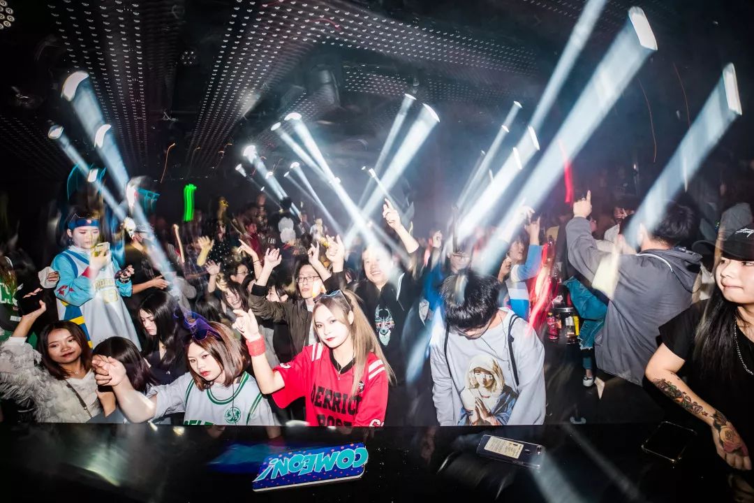 苏州苏州UM酒吧,苏州UM NIGHT CLUB