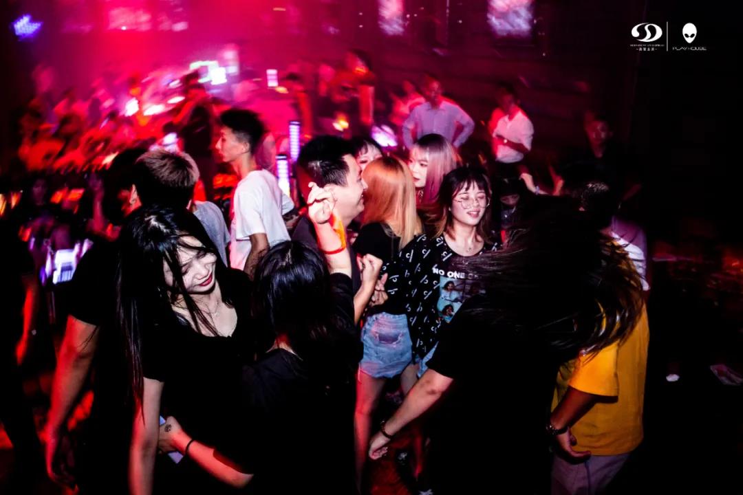 渠县渠县S PLAY HOUSE