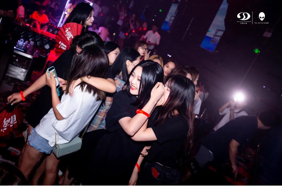 渠县渠县S PLAY HOUSE