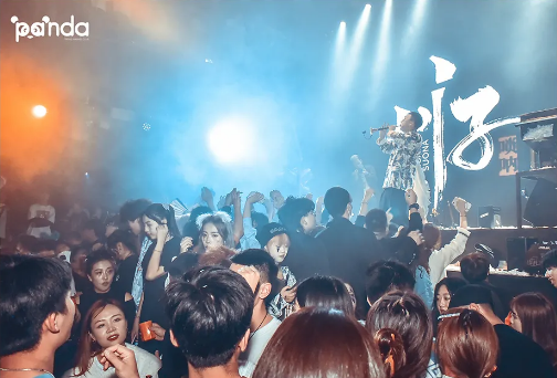 成都成都熊猫酒吧,成都Panda Club