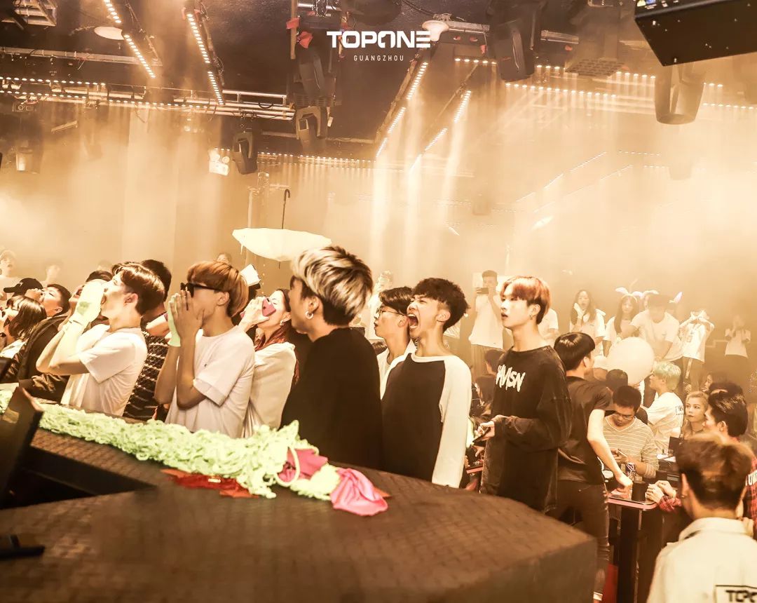 佛山佛山TOP酒吧,佛山TOP ONE CLUB