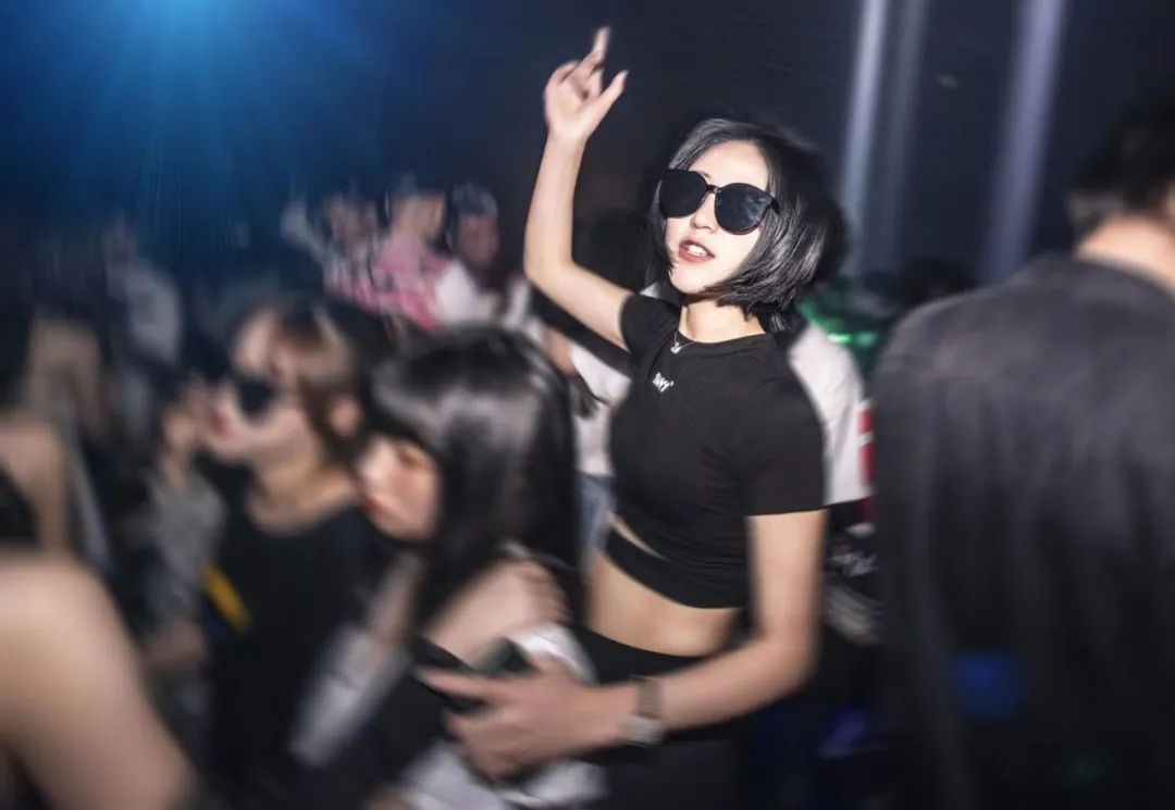 成都成都芭芘菲斯酒吧,成都BABI FACE CLUB