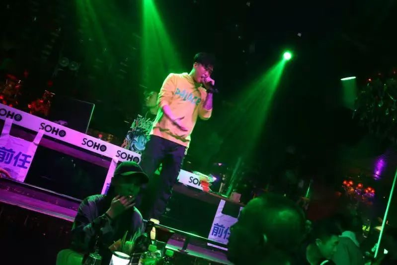 乌海乌海苏荷酒吧,乌海SOHO CLUB