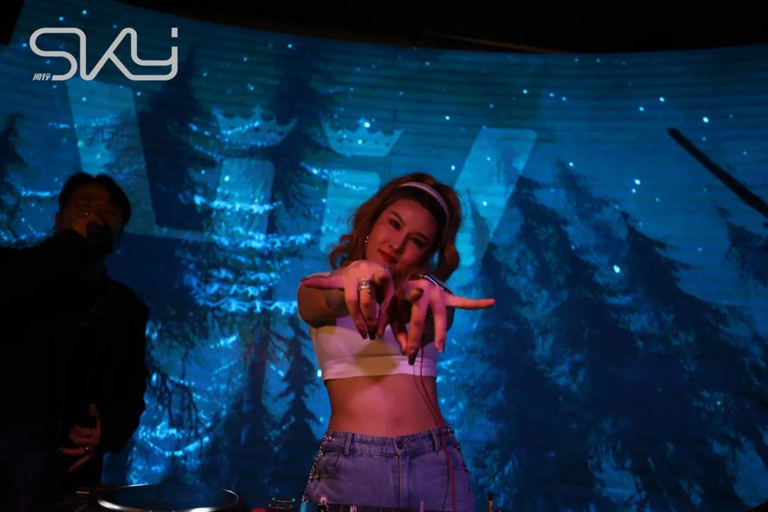 上海上海天空酒吧,上海SKY CLUB