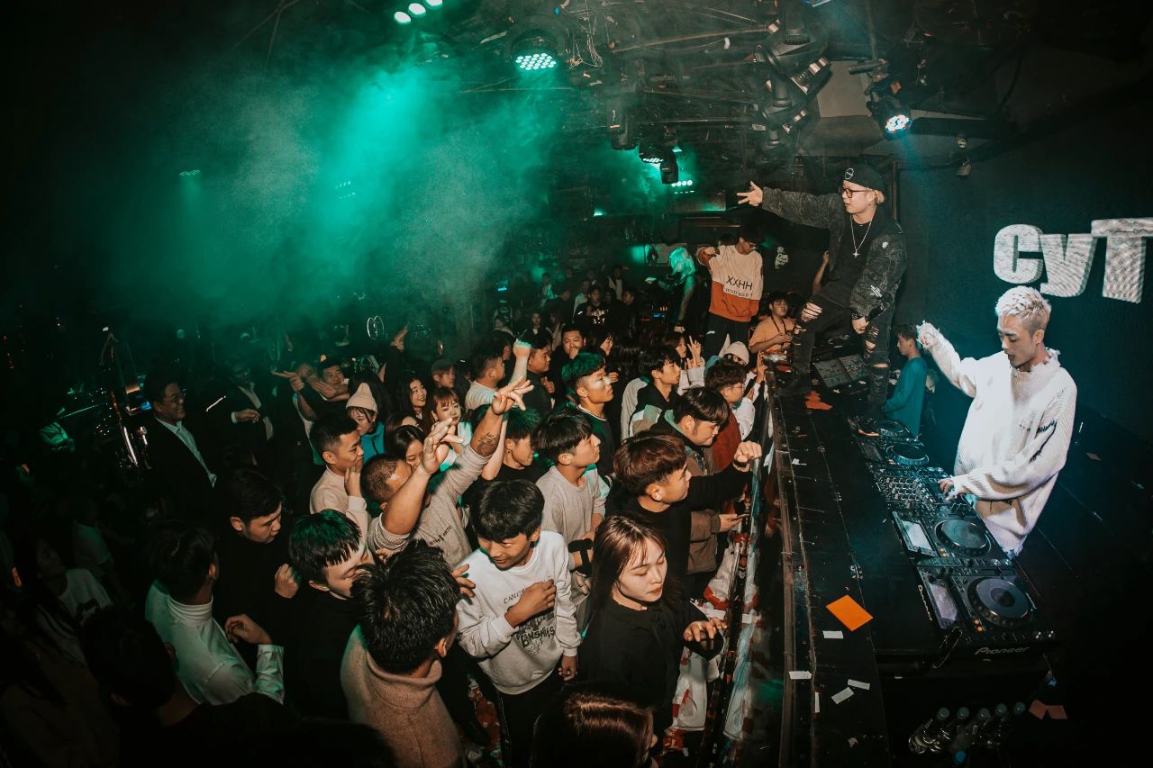 阜阳阜阳菲芘酒吧,阜阳PHEBE CLUB