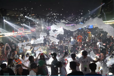 勐腊勐腊迈阿密酒吧,勐腊MIAMI GALAXY