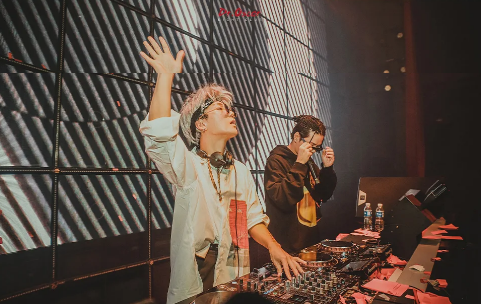 成都成都斯贝斯酒吧,成都SPACE酒吧,成都SPACE Club 新津店