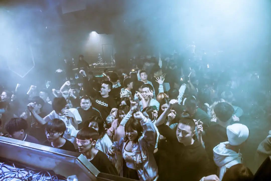 成都成都雷丁浩斯酒吧,成都Mlady House