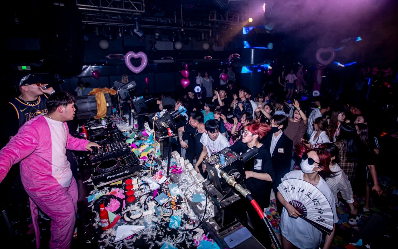 日照日照恩佐酒吧,日照ENZO CLUB