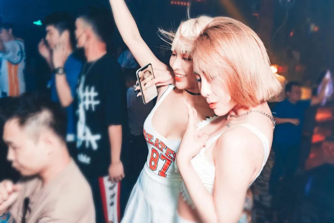 盐城FIRST酒吧/FIRST+CLUB