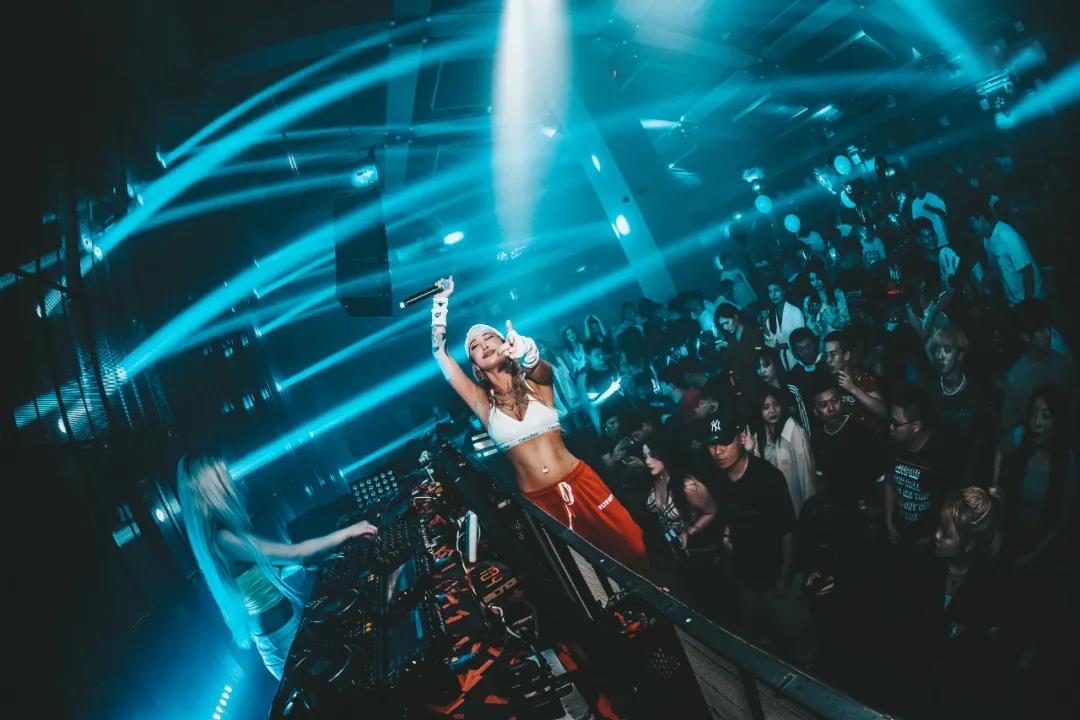 拉萨拉萨卡利发酒吧,拉萨KHALIFA CLUB