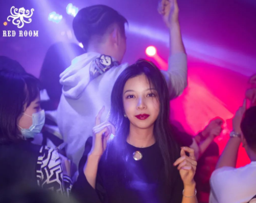 上海上海RR酒吧,上海RED ROOM