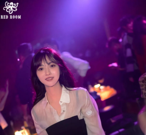 上海上海RR酒吧,上海RED ROOM