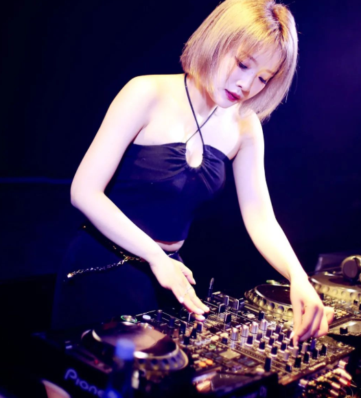 信阳信阳暮客酒吧,信阳MOOK CLUB