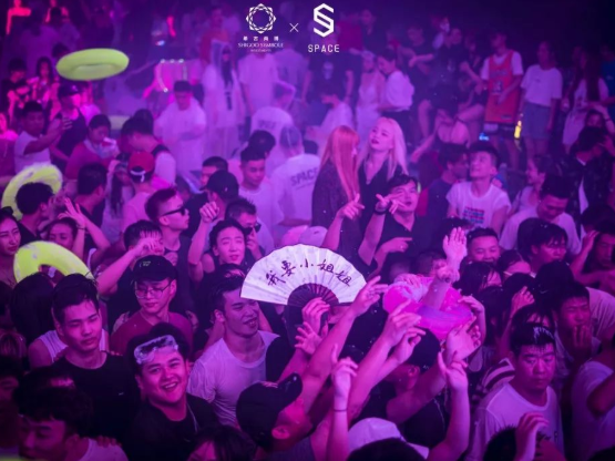 武汉武汉斯贝斯酒吧,武汉SPACE酒吧,武汉SPACE club