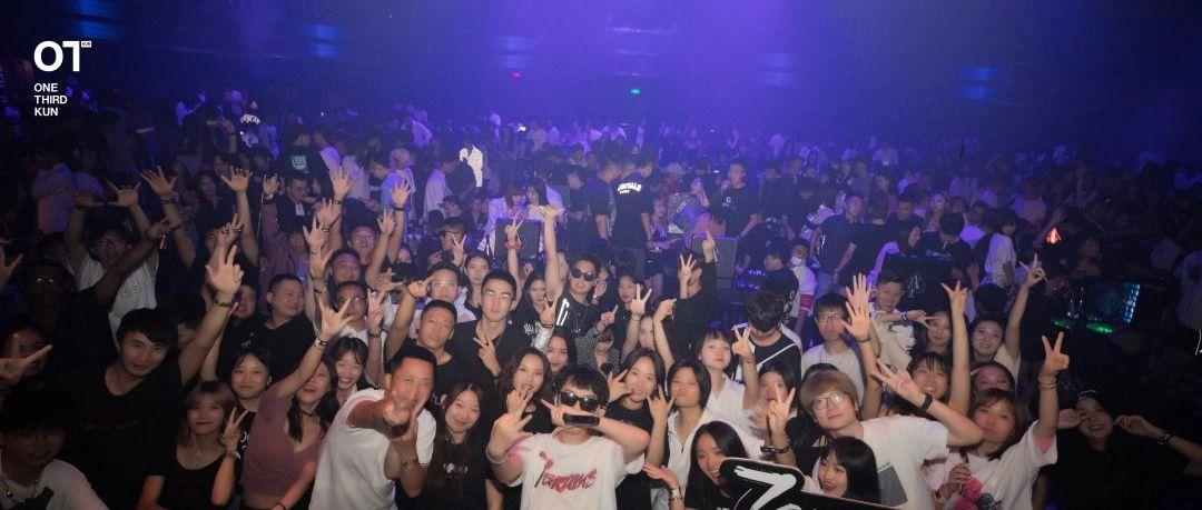 除了主舞台的精彩，A-1舞台也是能令你兴奋的地方！