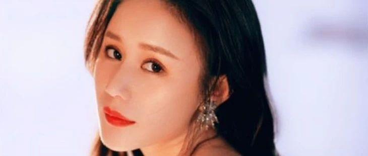 ??/??  (每周三）网红美女云集的夜晚！请您速速赴约！