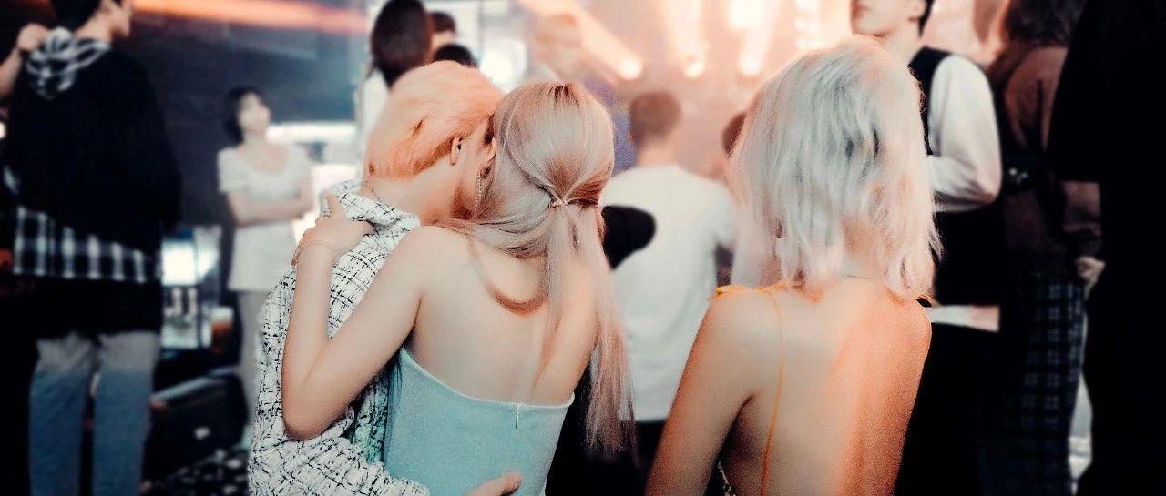 午 夜 迷 情
