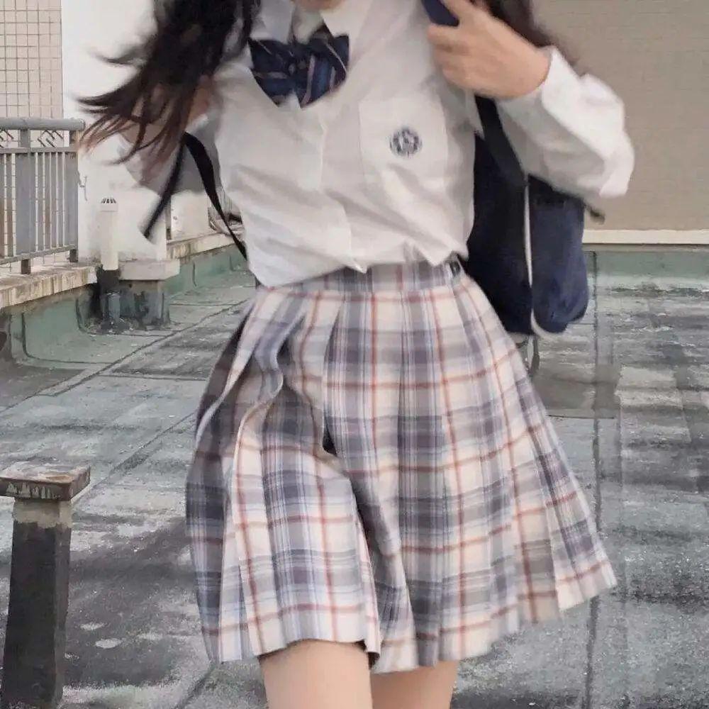 在遭受社会毒打之前，你需要一个后援团