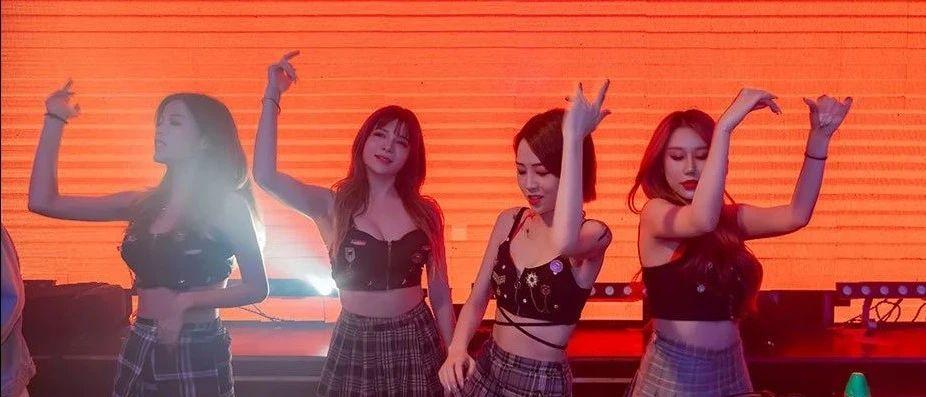 Review | 超人气女团Fell in love 激情现场解放玩乐新方式