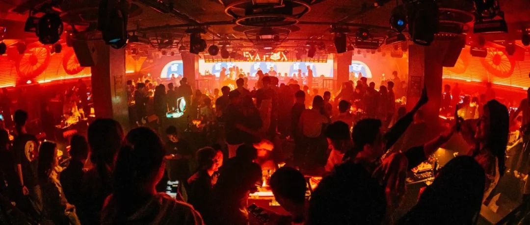 Honey Peach Club 丨加入我们带你看不一样的世界。
